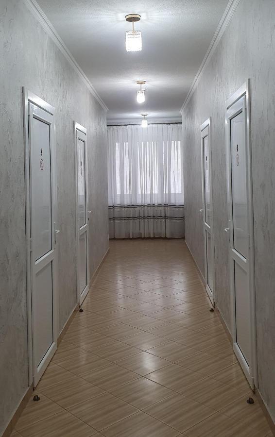 Hotel Konus Фалешты Экстерьер фото