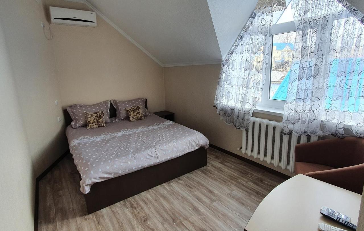 Hotel Konus Фалешты Экстерьер фото