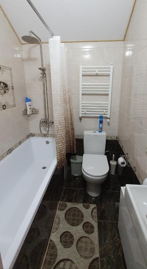 Hotel Konus Фалешты Экстерьер фото