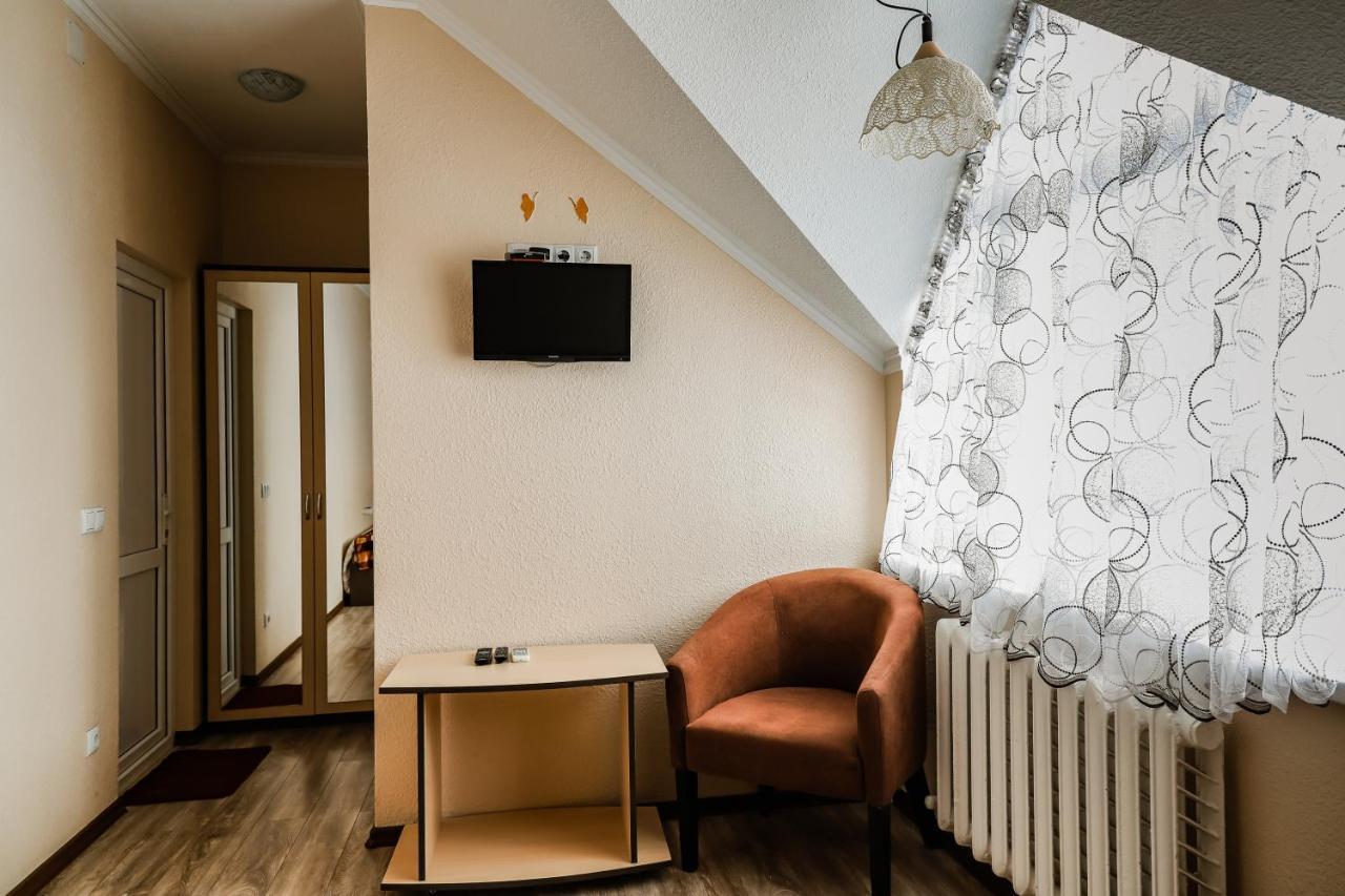 Hotel Konus Фалешты Экстерьер фото
